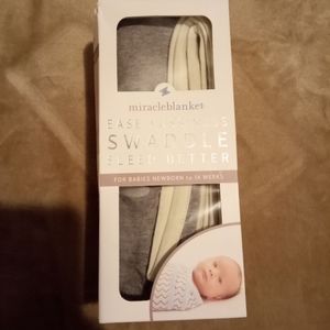 Baby swaddle